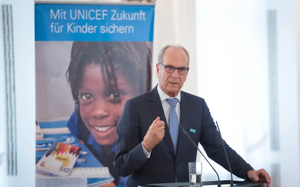 UNICEF-Vorstandsvorsitzender Dr. Jürgen Heraeus | © Bundesregierung/Steffen Kugler UNICEF-Vorstandsvorsitzender Dr. Jürgen Heraeus