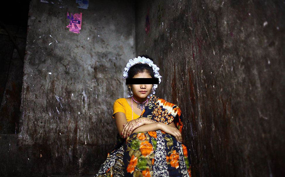 Bangladesh: The oldest profession in the world destroys the lives of young girls