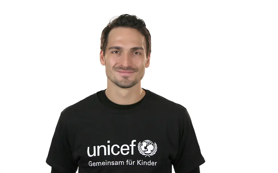 Mats Hummels unterstützt die Aktion „Der geschenkte Tag 2016“ | © UNICEF Deutschland Matts Hummels: der geschenkte Tag von UNICEF