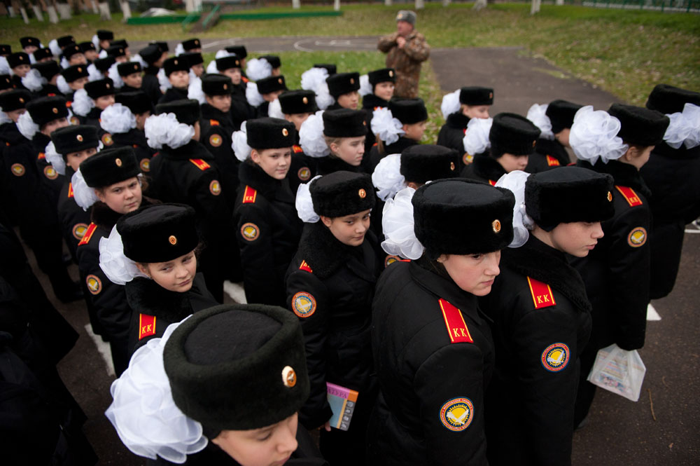 Russia: Standing to attention in school | ©Sergey Kozmin/Focus Russia: Standing to attention in school