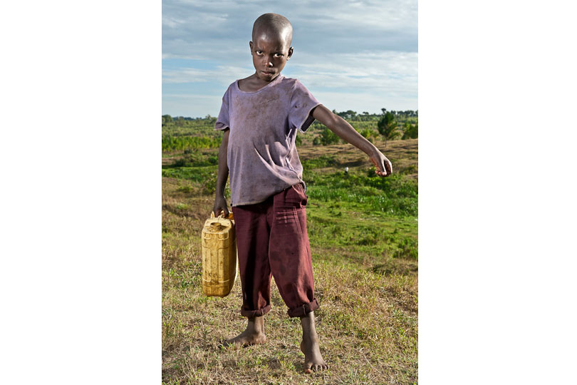 Tanzania: Brave water carriers | © BRD/Agentur Laif Tanzania: Brave water carriers