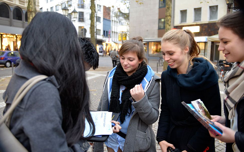 Als UNICEF-JuniorTeamer*in koordinierst du eine Gruppe von Jugendlichen.