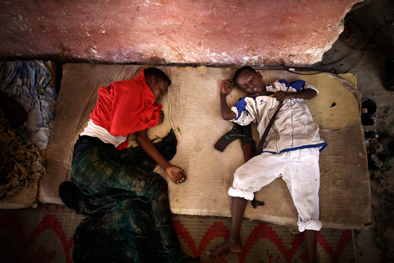 Somalia: Wenn Kinder kämpfen müssen | © Ed Ou/Getty Images Somalia: Wenn Kinder kämpfen müssen