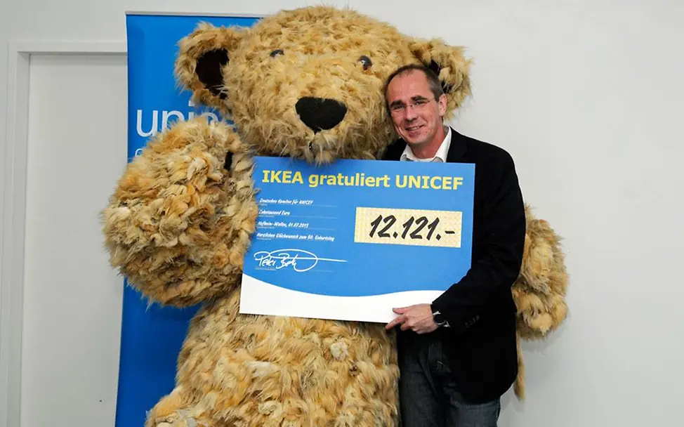 Darren mit UNICEF-Geschäftsführer Christian Schneider Darren mit UNICEF-Geschäftsführer Christian Schneider