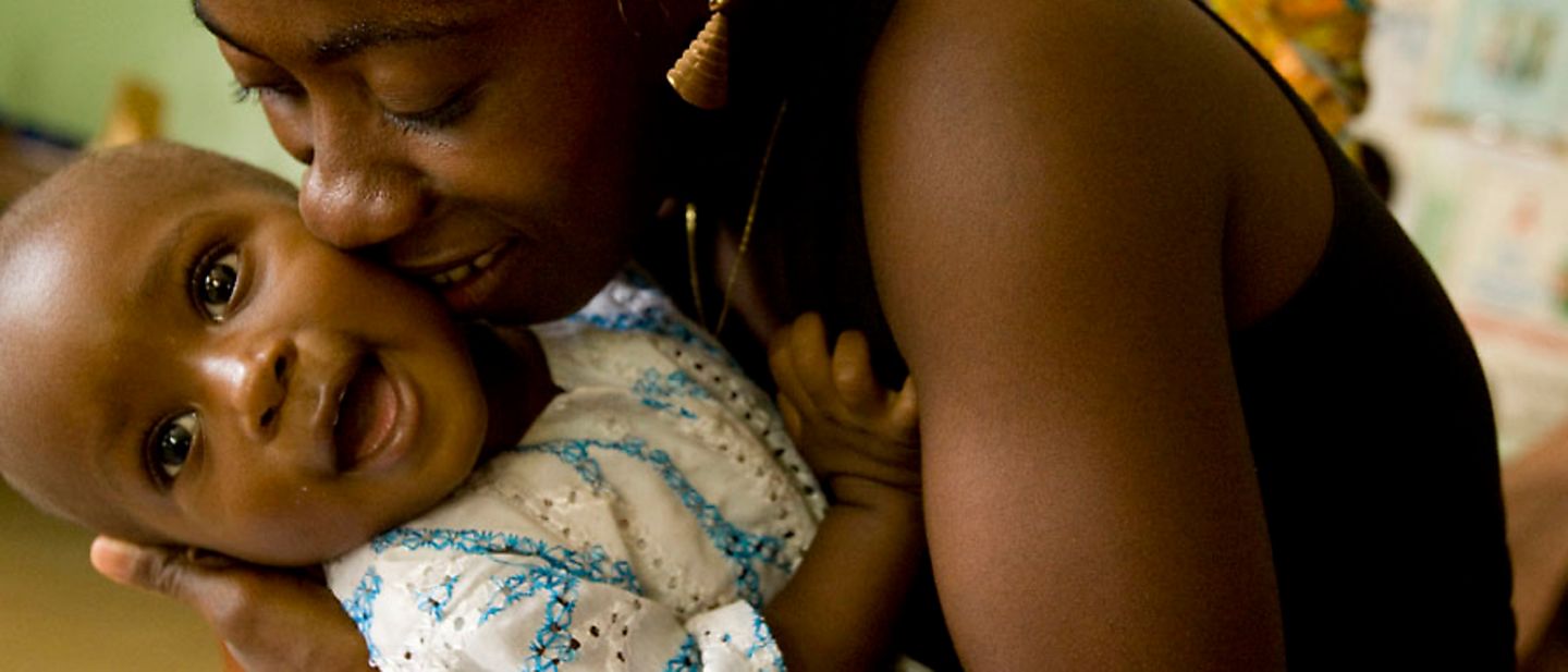 UNICEF in Sierra Leone: Dieses Baby hat überlebt und wird gut versorgt