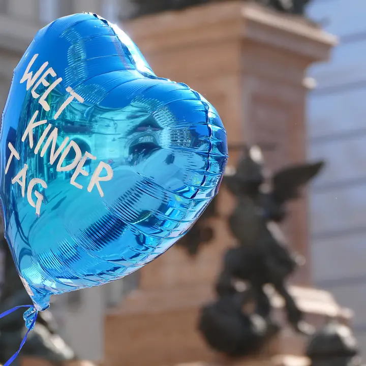 Weltkindertag auf dem Marienplatz Neuer Inhalt (2)