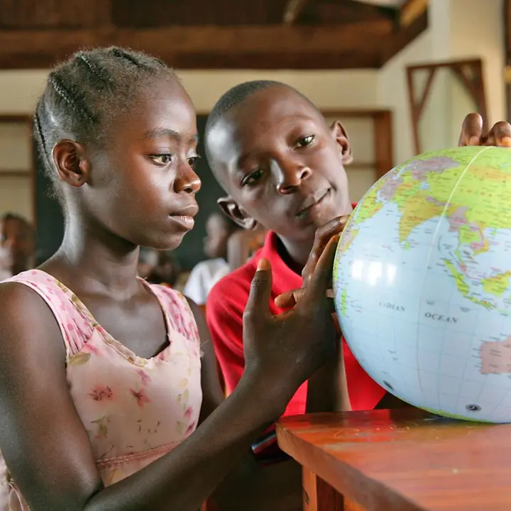Windows8-App für UNICEF: Geschichten von Kindern weltweit. | Foto: UNICEF/NYHQ2011-1769/Pirozzi Windows8-App für UNICEF: Geschichten von Kindern weltweit. | Foto: UNICEF/NYHQ2011-1769/Pirozzi