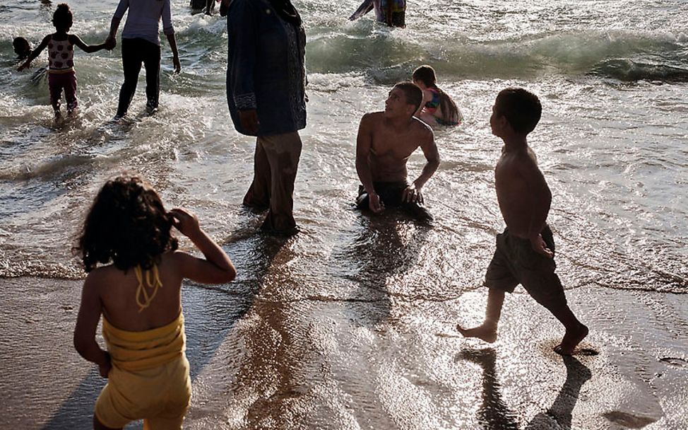 Lebanon: Mohammed loves to swim | © Laura Boushnak (Freelance Photographer, Rawiya Collective) 