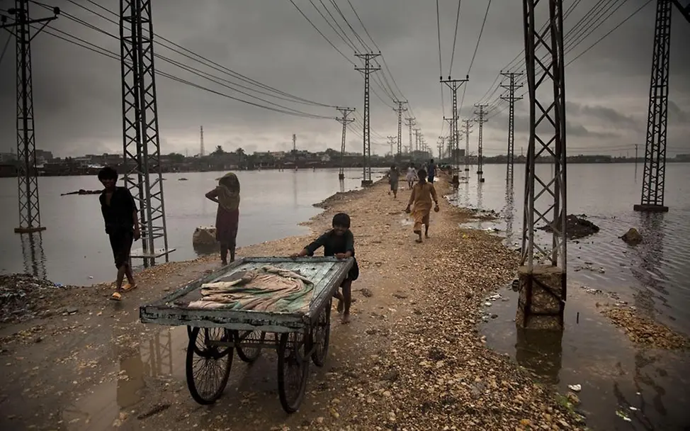 Aufwachsen in Städten Pakistan Überschwemmungen