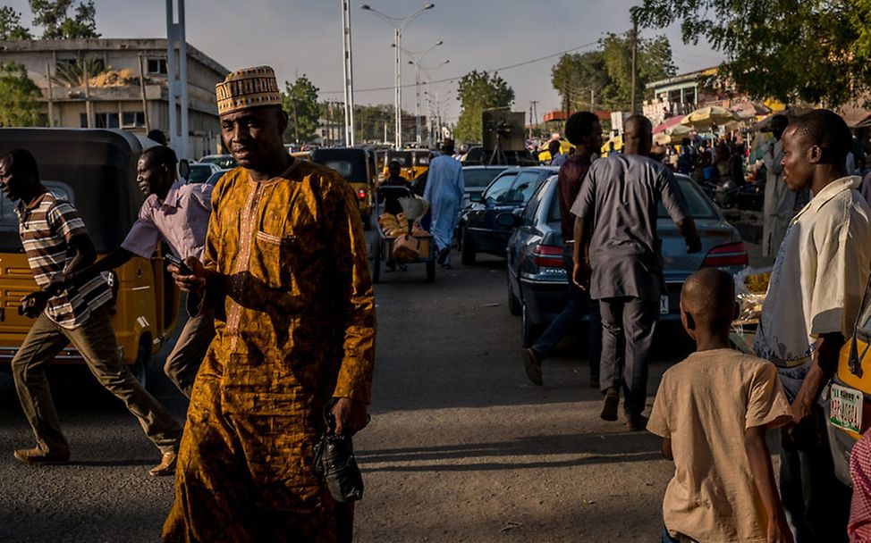 Nigeria: Auf dem Montagsmarkt wurden 18 Menschen durch eine Autobombe getötet