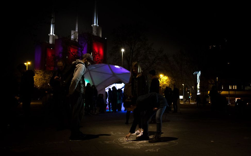 Sei Kind- Be Kind: Die UNICEF-Zeltkuppel in Hannover