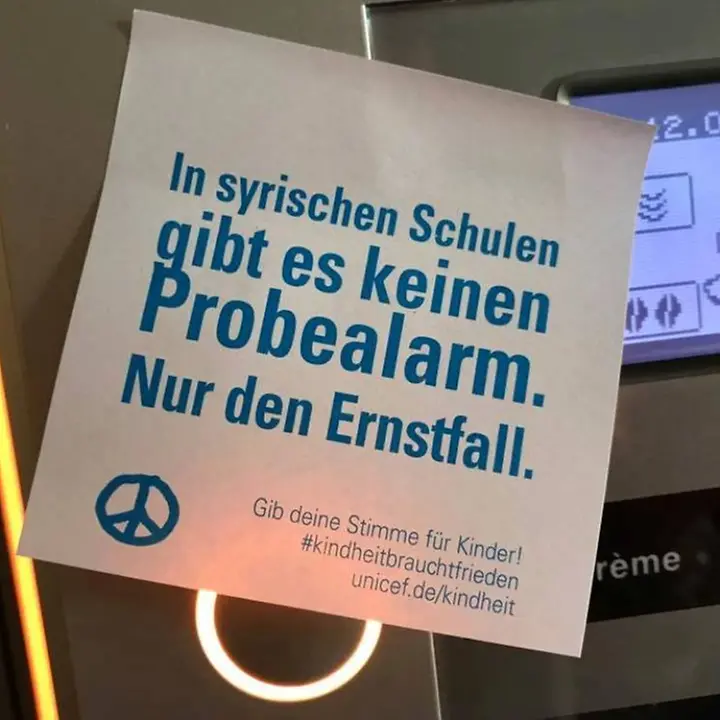 Kindheit braucht Frieden 1 Kindheit braucht Frieden