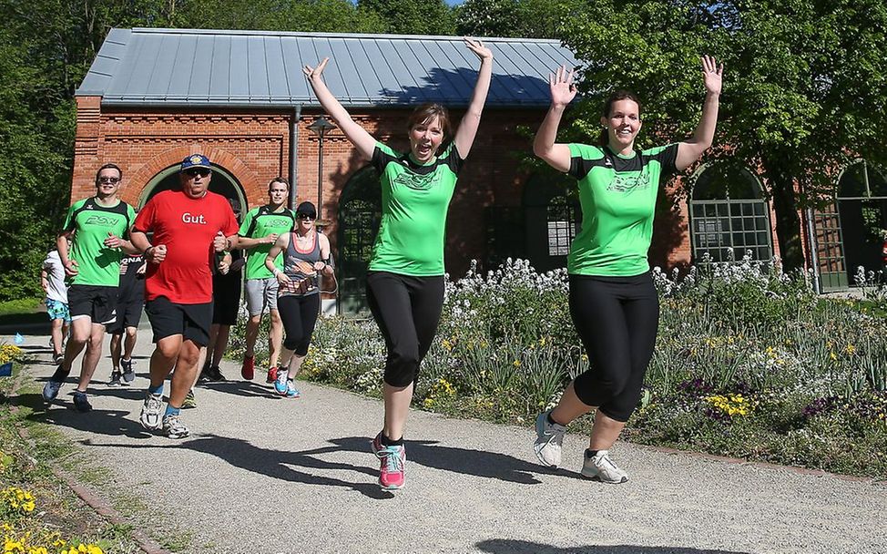 Runde um Runde 2 - Firmenlauf 2017 @ Jürgen Meyer/KBumm