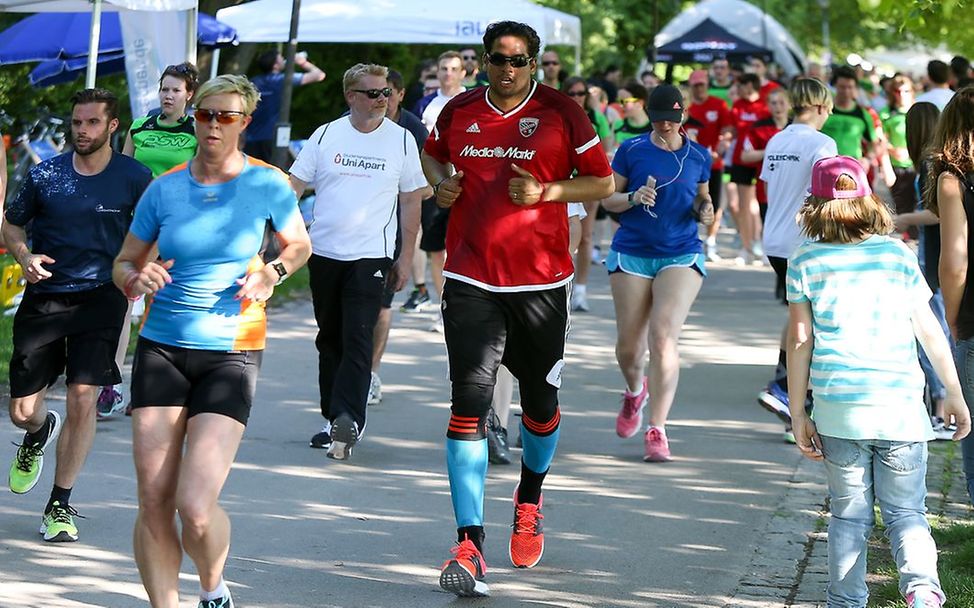 Runde für Runde - Firmenlauf @ Jürgen Meyer / KBumm