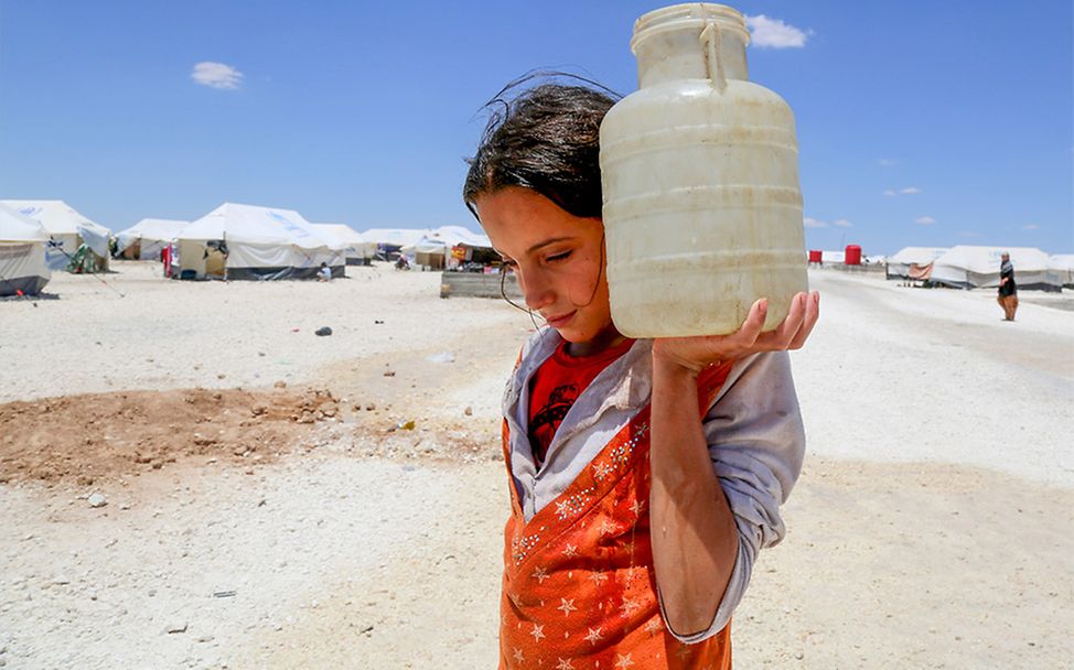 Rakka in Syrien: Horriya kam nach 3 Tagen auf der Flucht im Camp an