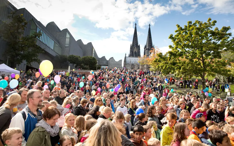 Weltkindertag: Die Kölner Innenstadt ist voll mit Kindern und Familien 2017. 