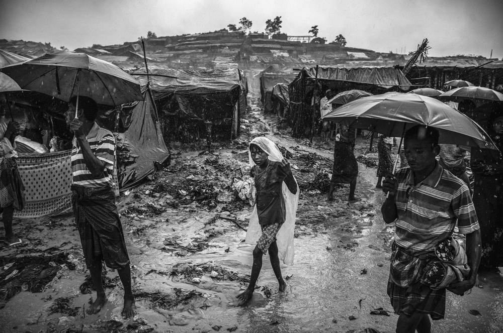 Bay of Bengal: Nothing but utter despair | © Kevin Frayer, Canada (Getty Images) Bay of Bengal: Nothing but utter despair