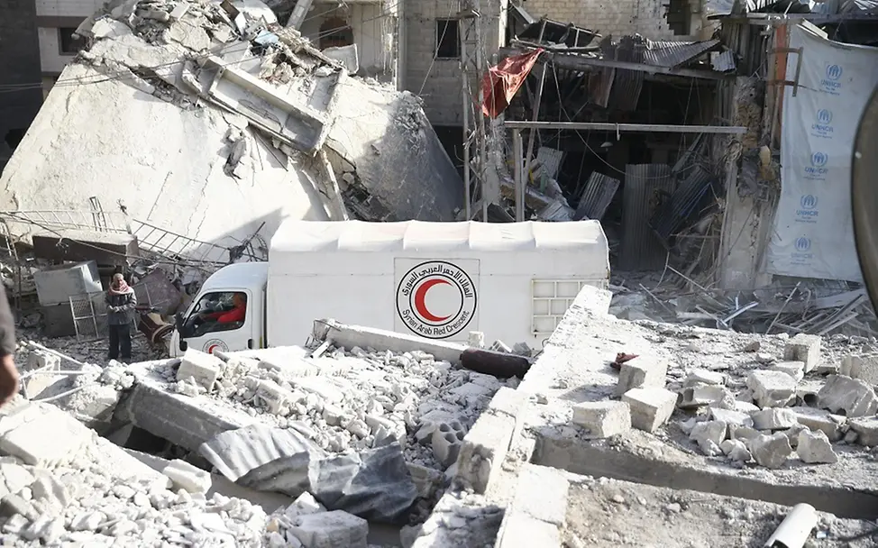Hilfskonvoi im zerstörten Duma in Ost-Ghouta. | © UNICEF/Syria 2018/Bassam Khabieh Hilfskonvoi im zerstörten Duma in Ost-Ghouta.