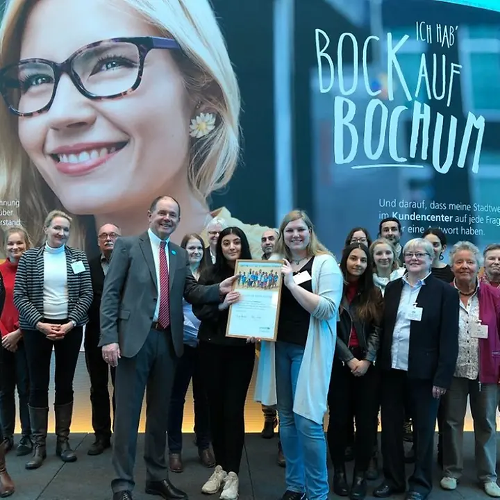 Jubiläumsauftakt der UNICEF Gruppe Bochum im Atrium der Stadtwerke Bochum © UNICEF Bochum Jubiläumsauftakt der UNICEF Gruppe Bochum im Atrium der Stadtwerke Bochum © UNICEF Bochum