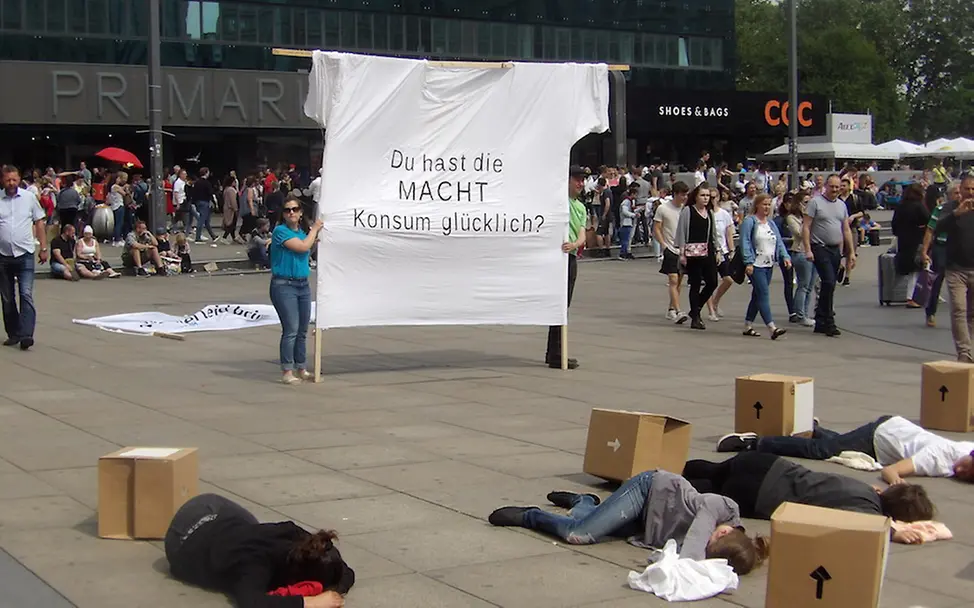 Nähen bis zum Umfallen Nähen bis zum Umfallen