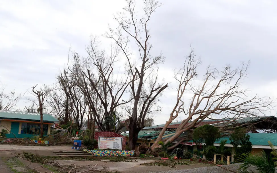 Der Taifun Mangkhut auf den Philippinen hat viele Schulgebäude beschädigt | © UNICEF/Maitem Philippinen Taifun Mangkhut: Blick auf eine zerstörte Schule