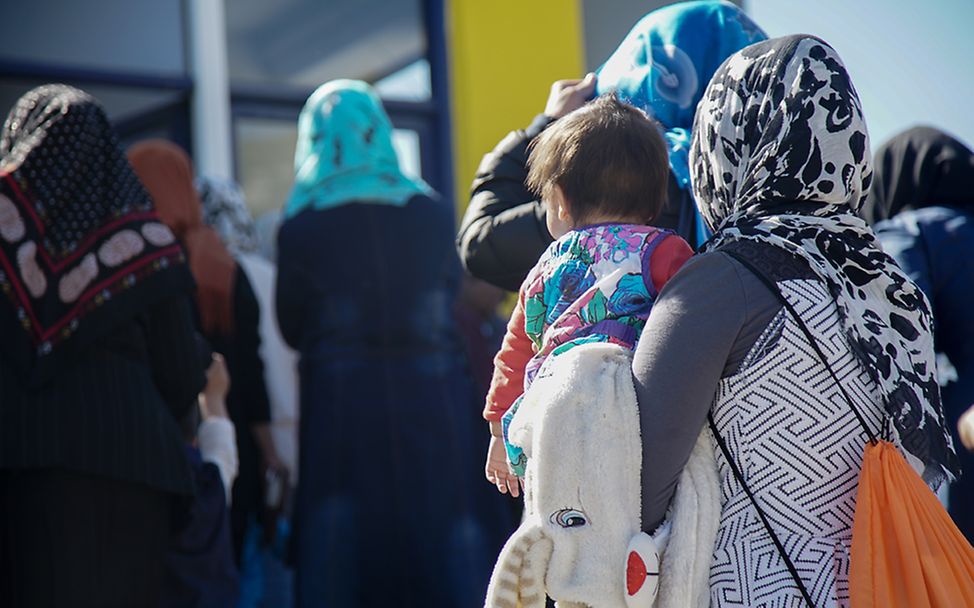 Geflüchtete Familien auf der griechischen Insel Lesbos 