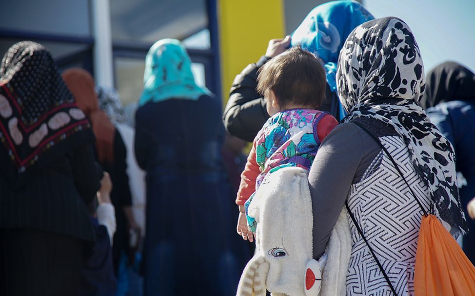 Geflüchtete Familien auf der griechischen Insel Lesbos 