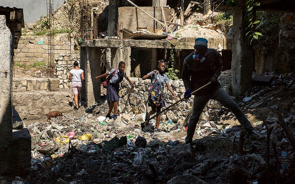 Haiti: Im Elend die Würde bewahren