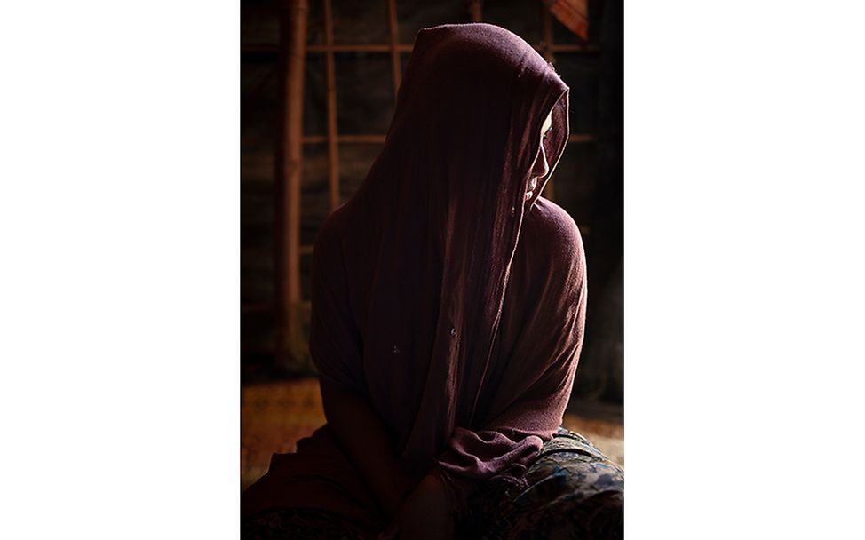 Bangladesh / Myanmar: Shrouded Maternity