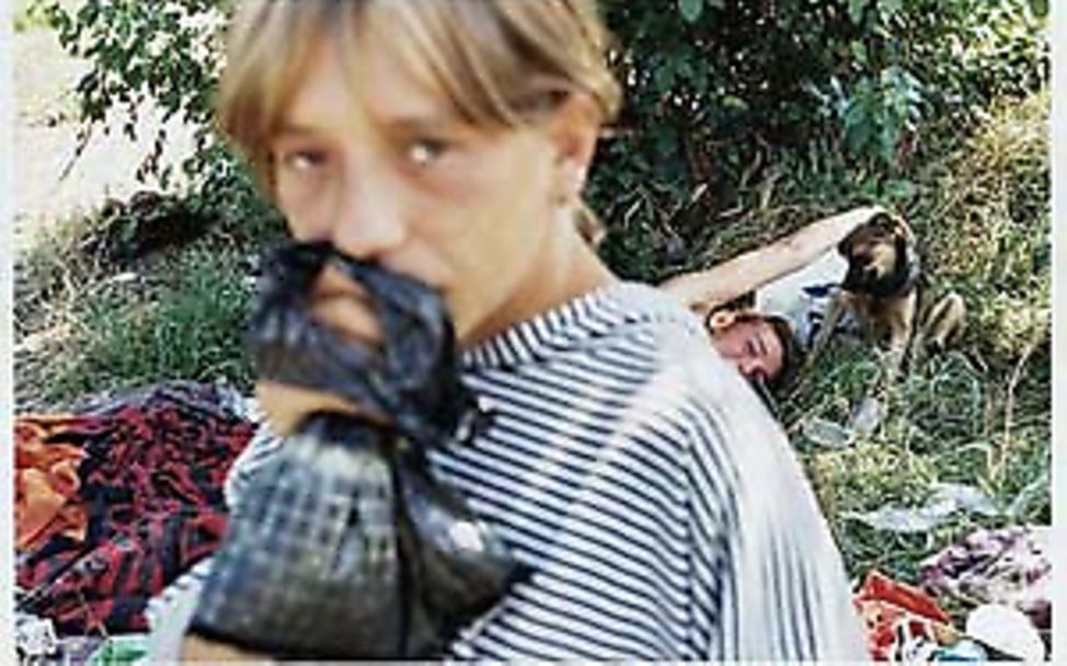 3. Prize Photo of the Year 2001: Street children in Bukarest/Romania