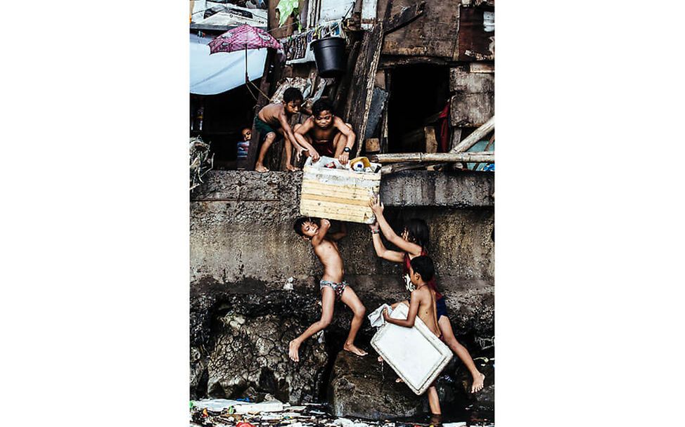 Philippines: Garbage, the Children and Death