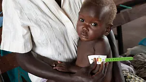 corona-pandemie-gesundheitszentrum-suedsudan-sarah-UNI323496 corona-pandemie-gesundheitszentrum-suedsudan-sarah-UNI323496