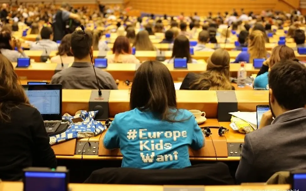 Kinder engagieren sich für mehr Mitspracherecht in Europa. | © Rambaldi/Eurochild Europa: Kinder und Jugendliche fordern mehr Mitspracherecht.