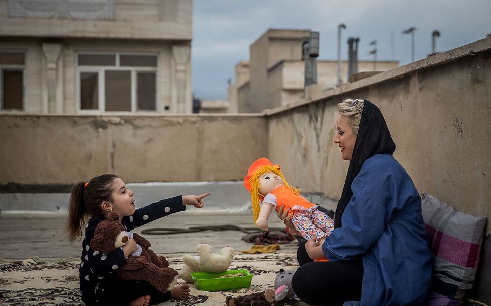 Iran: Corona – a piece of freedom on the rooftop