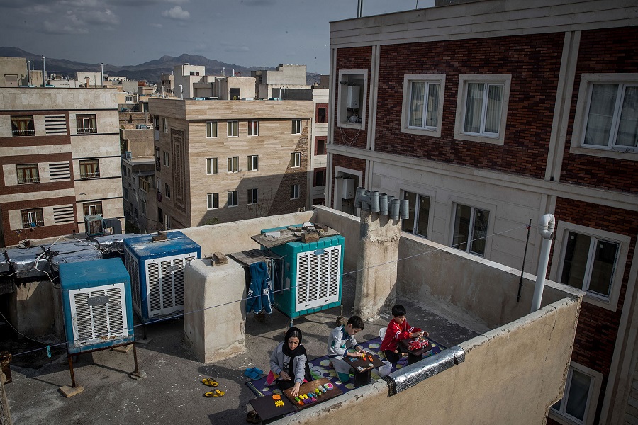 Iran: Corona – a piece of freedom on the rooftop | © Erfan Kouchari, Iran (Tasnim News Agency)