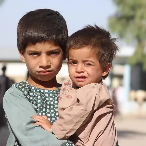 Afghanistan: Eskalierende Gewalt | © UNICEF/UNICEF Afghanistan Porträt zweier Brüder in einem Flüchtlingscamp in Afghanistan.