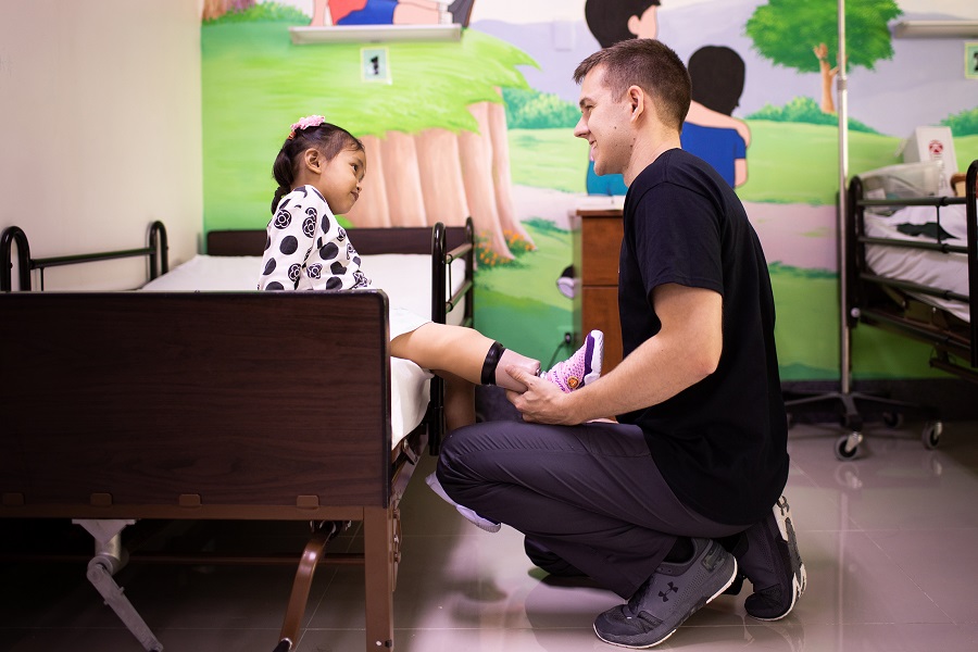 Philippines, Ethiopia, Haiti: Bringing mobility to children with limb loss | © Matilde Simas, USA, for Limb Kind Foundation Philippines, Ethiopia, Haiti: Bringing mobility to children with limb loss