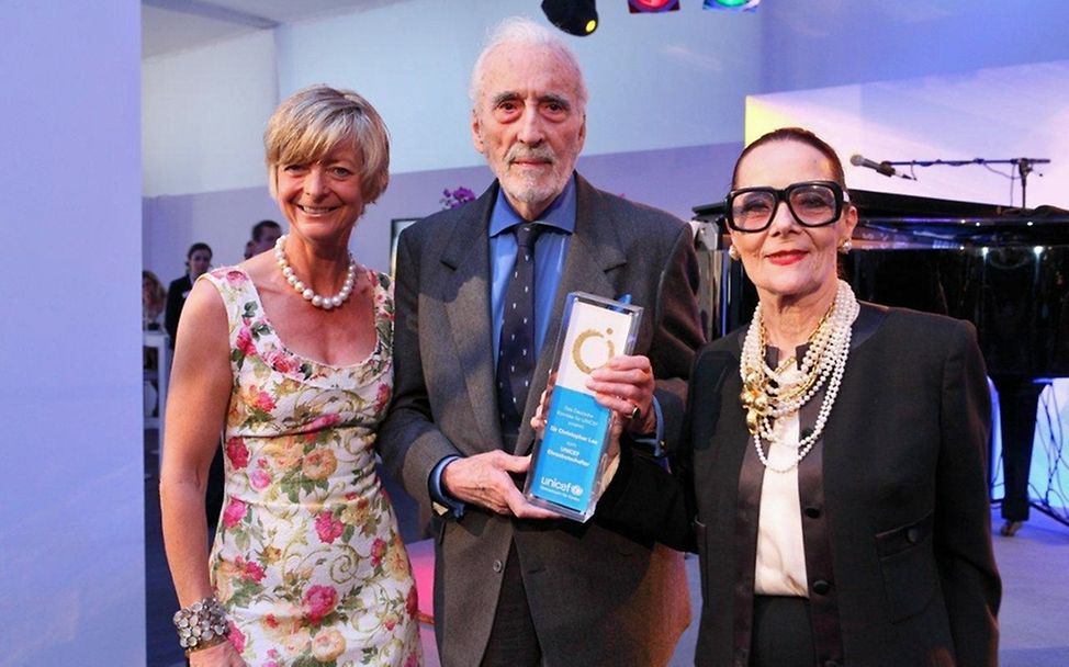 Christopher Lee bei seiner Ernennung zum UNICEF-Ehrenbotschafter 2012. 