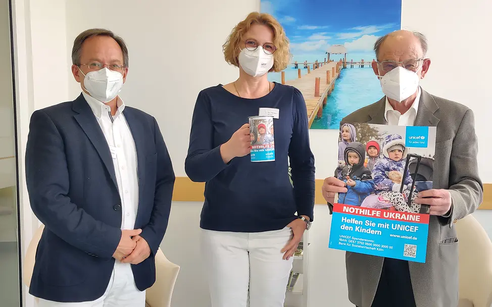 Dr. Roman Hubertus, Dr. Metzger-Weiser und Jürgen Karl (Unicef AG Passau) Dr. Roman Hubertus, Dr. Metzger-Weiser und Jürgen Karl (Unicef AG Passau)