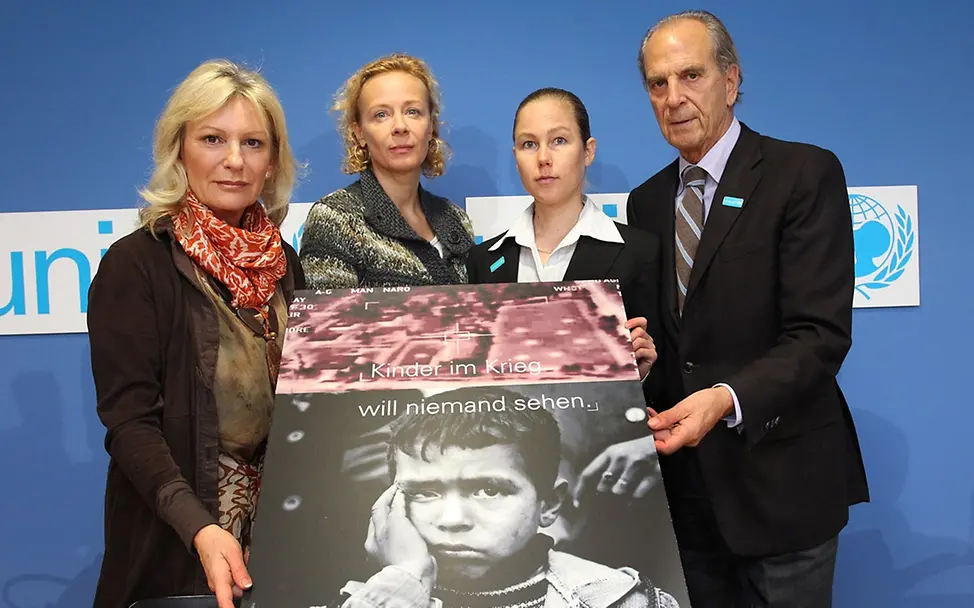 Helft den Kindern im Krieg. UNICEF-Weihnachtsaktion. © Eventpress/Herrmann Helft den Kindern im Krieg. UNICEF-Weihnachtsaktion. © Eventpress/Herrmann
