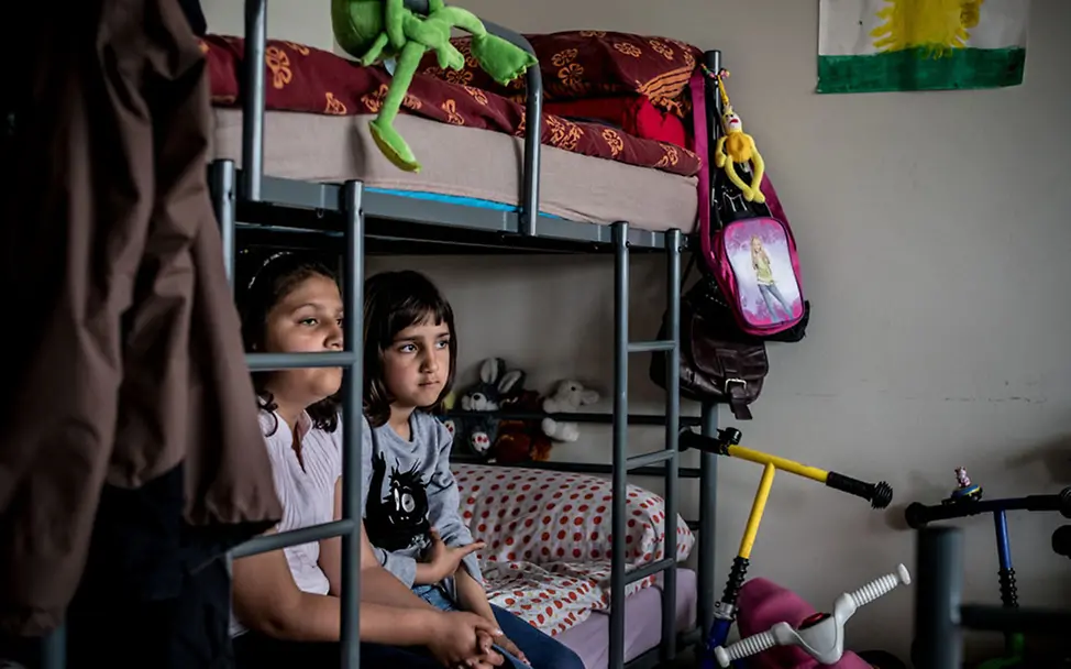 In Deutschland leben Kinder insbesondere in Unterkünften für geflüchtete Menschen in beengten Wohnverhältnissen. | © UNICEF/Gilbertson VII Photo In Deutschland leben Kinder insbesondere in Unterkünften für geflüchtete Menschen in beengten Wohnverhältnissen.