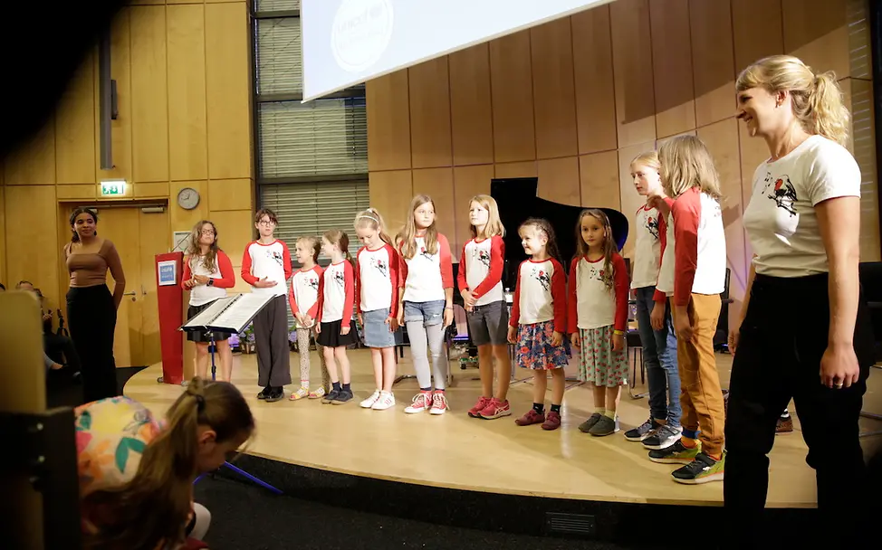 Rothkehlchen Kinderchor der Motte Rothkehlchen Kinderchor der Motte_UNICEFEvent