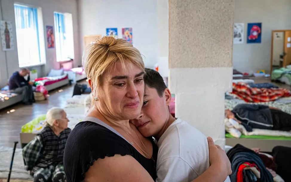 Viele Familien in der Ukraine wurden durch den Krieg auseinandergerissen. | © UNICEF/Gilbertson Ukraine Nothilfe: Familien wurden durch den Krieg auseinandergerissen.