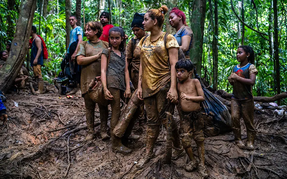 Kolumbien: Der harte Marsch zu einem ungewissen Ziel | © Federico Rios, Kolumbien, NY Times Kolumbien: Der harte Marsch zu einem ungewissen Ziel