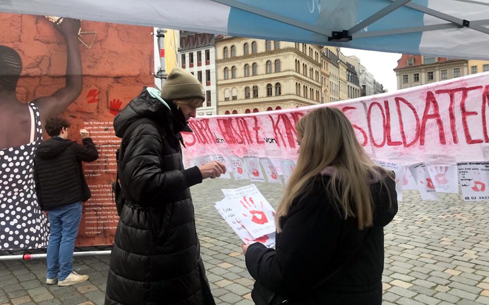 UNICEF_Dresden_Event_Red_Hand_Day_2023