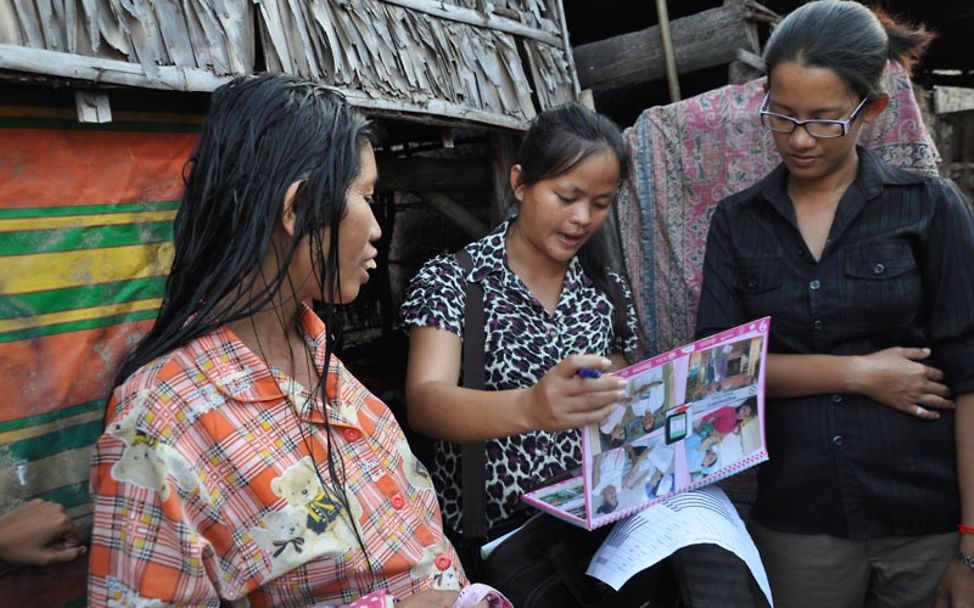 Aufklärung durch Ehrenamtliche. © UNICEF Deutschland