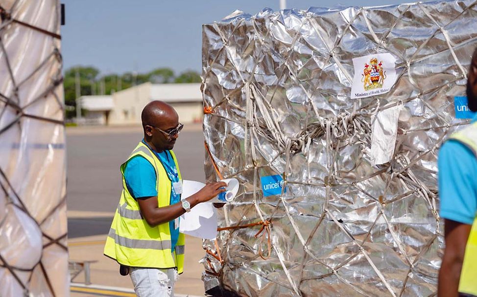 Malaria Impfung: UNICEF beschafft Malaria-Impfstoffe für Malaria-Risikogebiete in Afrika 