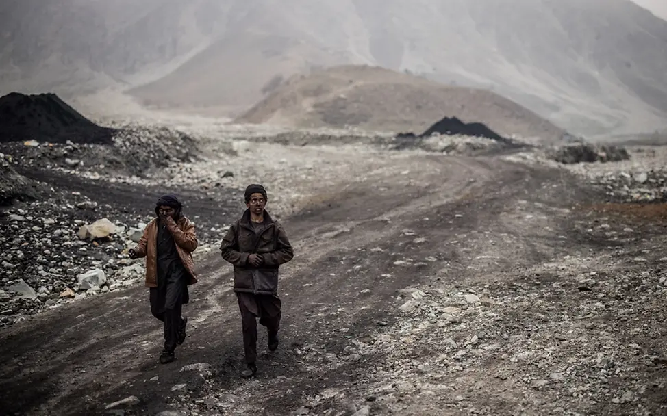 Afghanistan: In den Löchern von Chinarak | © Oliver Weiken, Deutschland (Deutsche Presse-Agentur) Afghanistan: In den Löchern von Chinarak