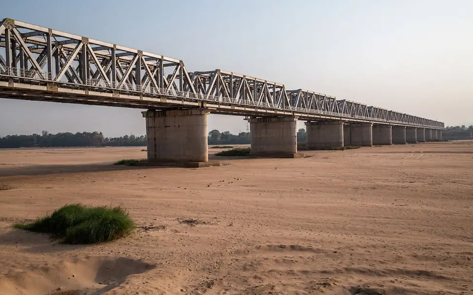 India: The fate of the little water carriers | © Supratim Bhattacharjee, Indien, Agentur De Beeldunie India: The fate of the little water carriers