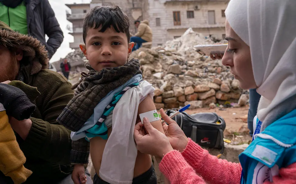 Untersuchung auf Mangelernährung. © UNICEF/UN0781272/Al-Asadi Syrien: Untersuchung auf Mangelernährung.